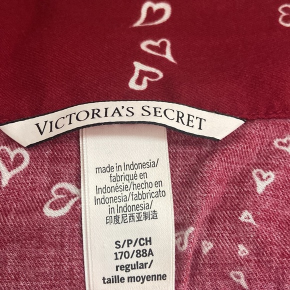 victoria’s secret pajamas set - Picture 2 of 3